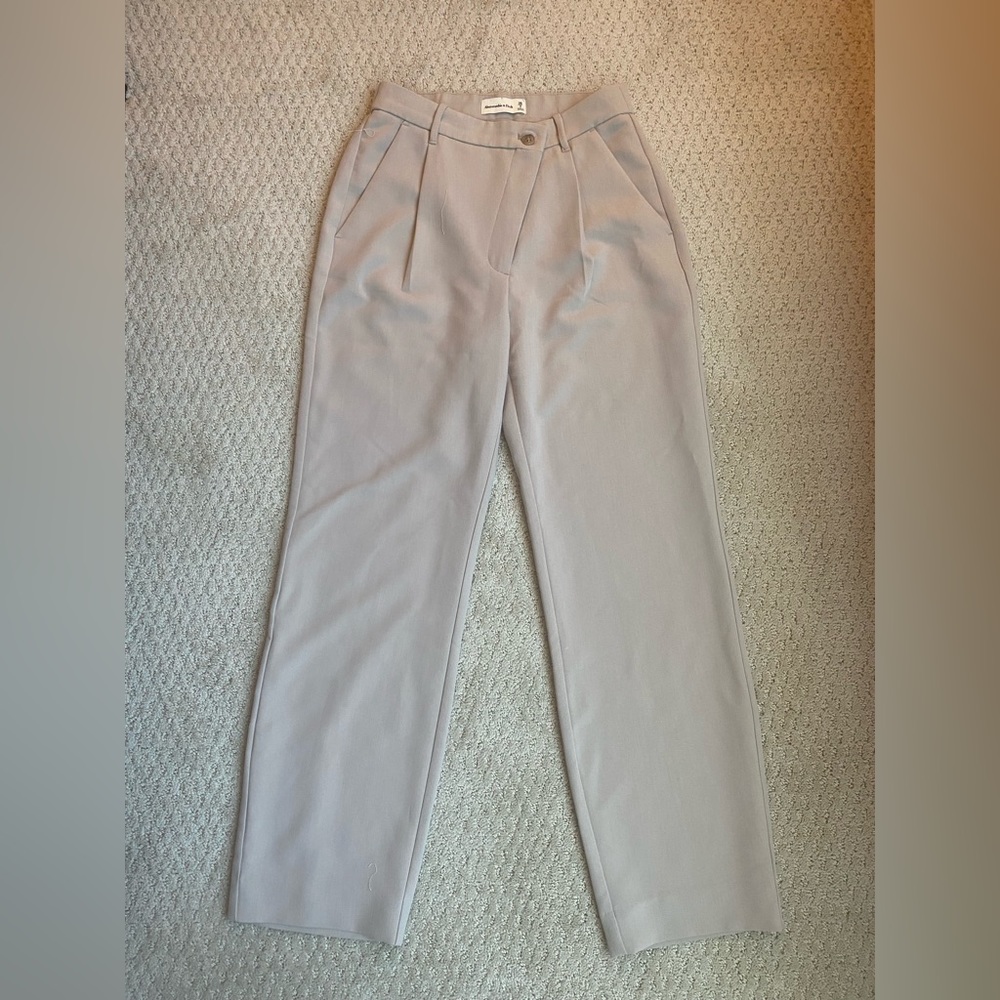 Abercrombie & Fitch Tailored Relaxed Asymmetric Straight Pants